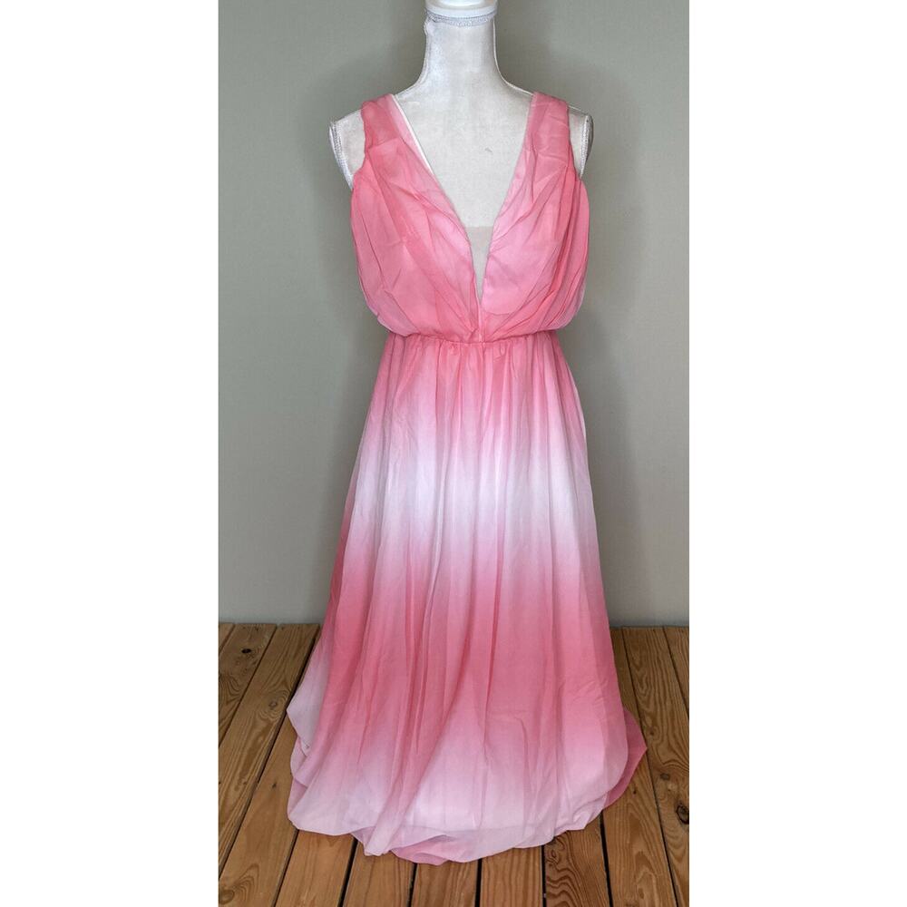 NEW Ricauica Sleeveless Ball Gown Size Medium Women’s Pink
